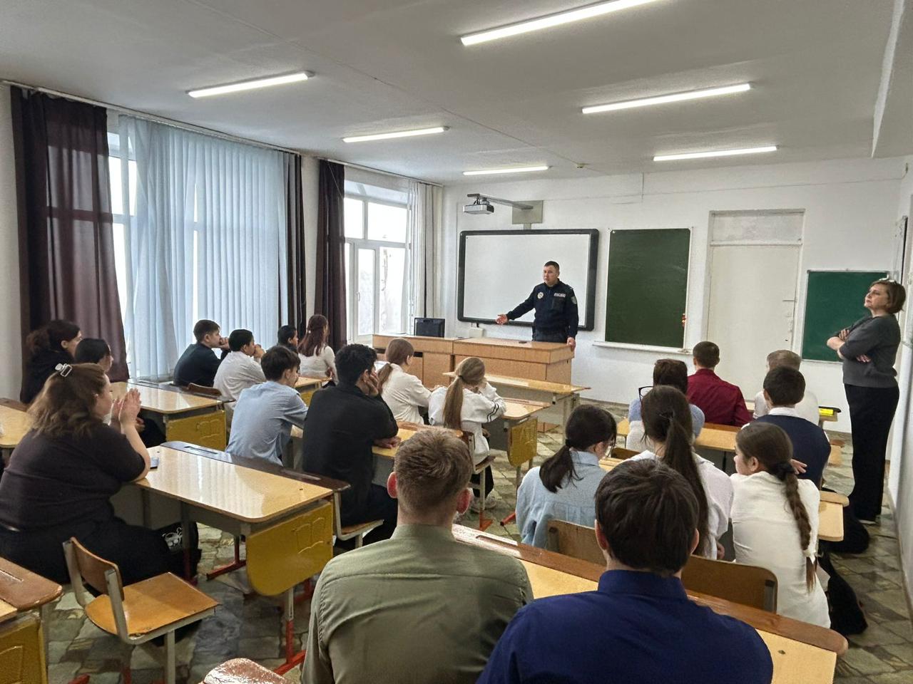 4b0b135c f4ab 45e4 a3d6 73670fd98257